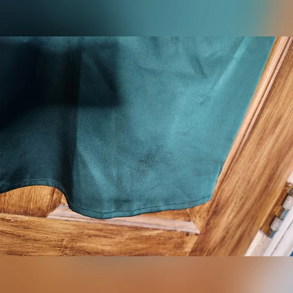 ✨️Final Price✨️NWT sz M Express Hunter Green Spaghetti Strap Cami - Picture 5 of 5